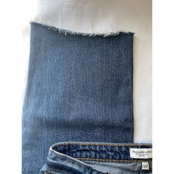 Abercrombie & Fitch The 90's Relaxed High Rise Jeans Curve Love Sz 30L 30 - Picture 4 of 6